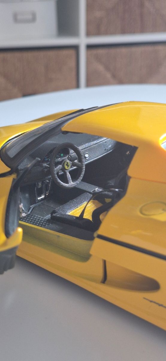 Ferrari F50 1/18 amarillo