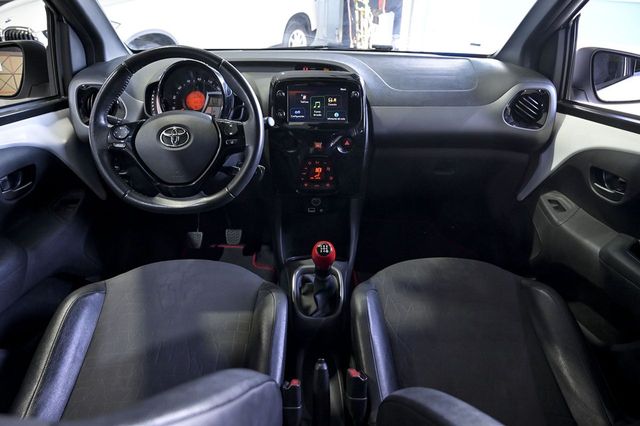 Toyota Aygo   1.0 70 xsport