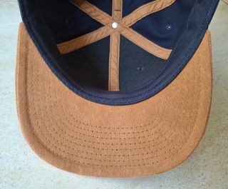 * NUEVA* GORRA YHH AZUL MARINO VISERA PLANA