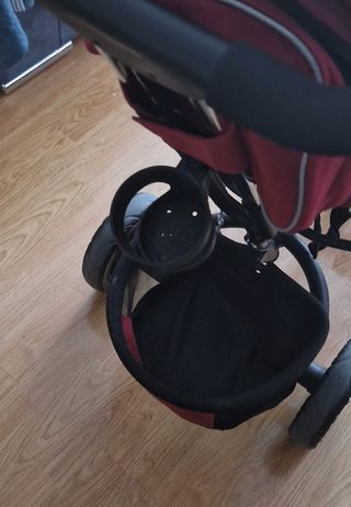 Triciclo infantil rojo