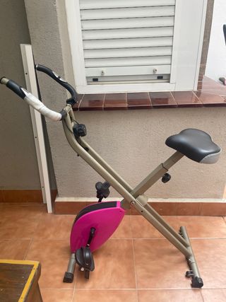 Bicicleta estática plegable