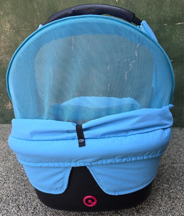 Capazo Concord Proton azul celeste.