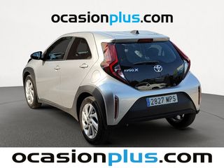 Toyota Aygo X Cross 1.0 VVT-I Play 53 kW (72 CV)