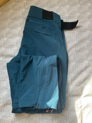 Pantalón trekking mujer M Decathlon