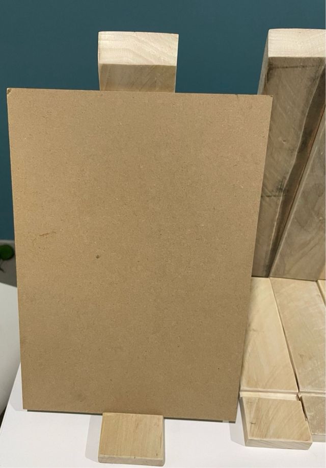 Caballete de madera rústico