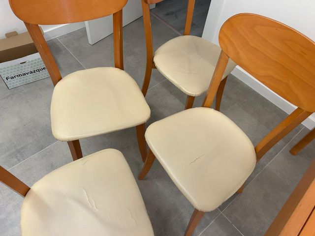 Mesa cocina 4 sillas madera