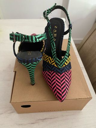 Tacones Zara multicolor