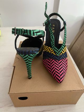 Tacones Zara multicolor