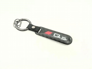 LLAVERO DE CARBONO CON LOGO AUDI Q5