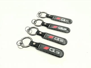 LLAVERO DE CARBONO CON LOGO AUDI Q5