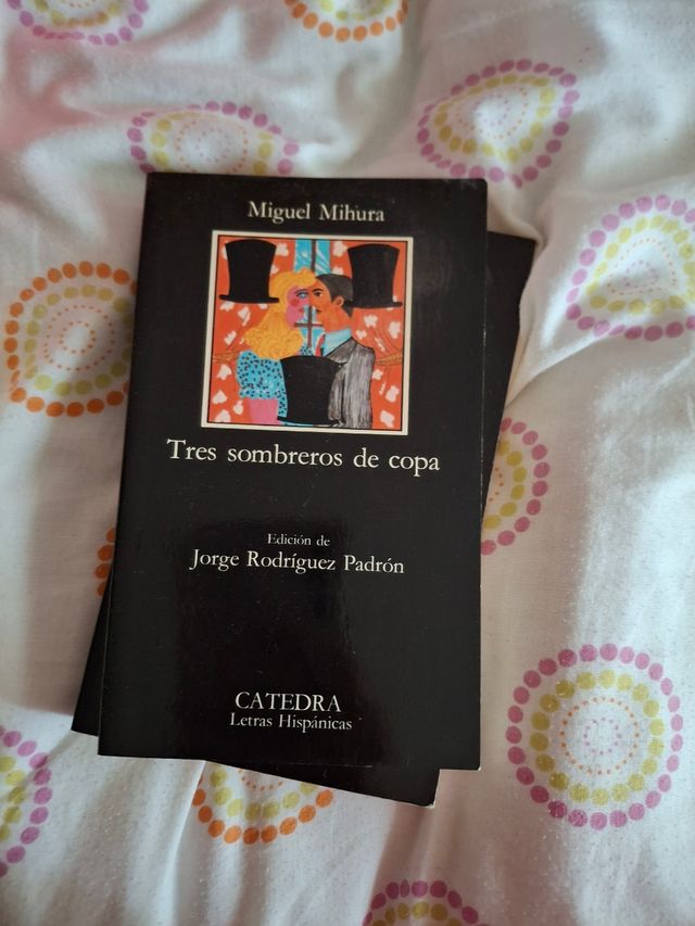 Tres Sombreros de Copa (Letras Hipanicas) (Span...