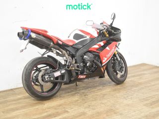 YAMAHA YZF R1 (SE ENTREGA ESCAPES ORIGINALES Y PORTA)