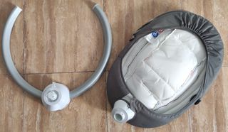 Hamaca mecedora automática con melodías para bebé
