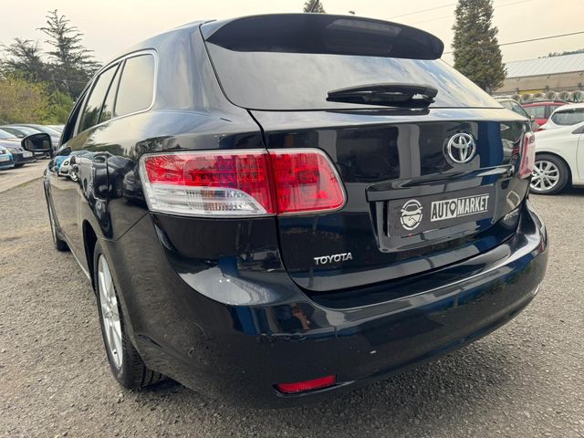 Toyota Avensis 2.2 D4D EXECUTIVE 150