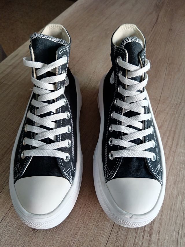 Converse negras plataforma