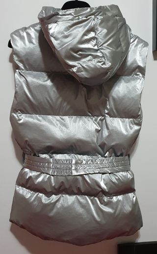 Plumifero OYSHO plateado talla S