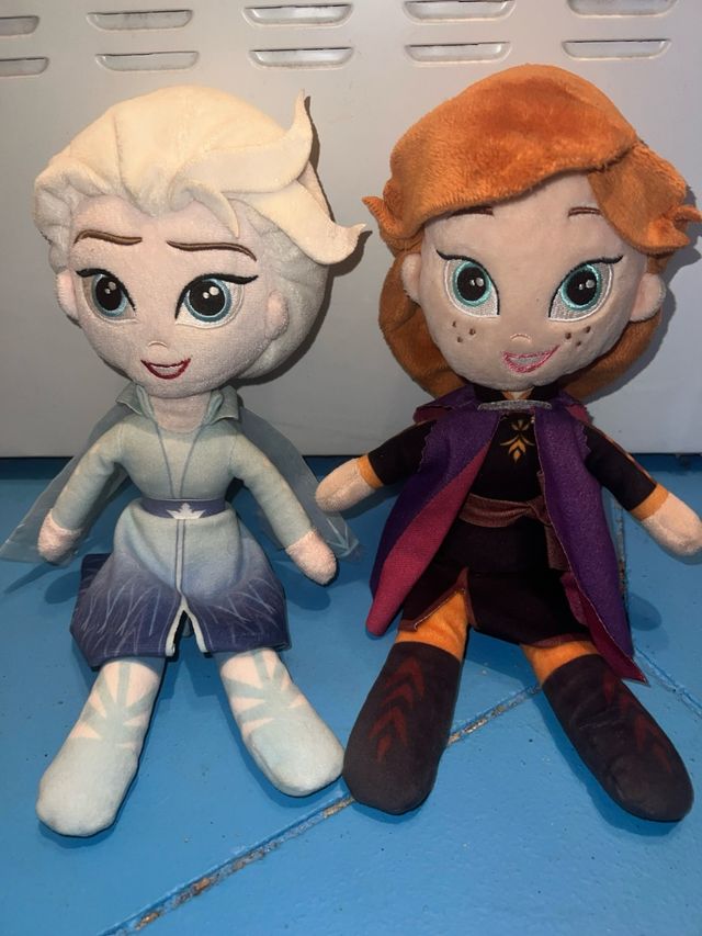 Peluches Elsa y Anna Frozen
