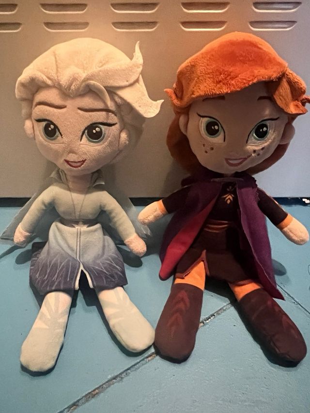 Peluches Elsa y Anna Frozen