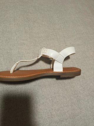 Sandalias blancas 
