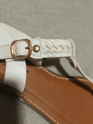 Sandalias blancas 