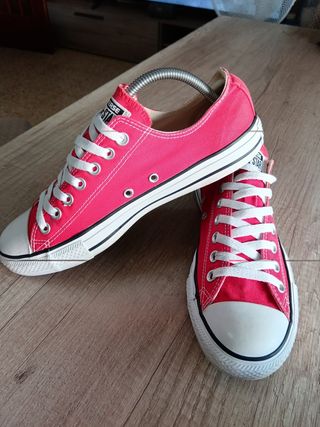 Converse rojas bajas