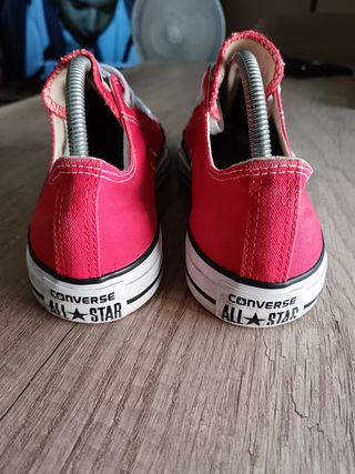 Converse rojas bajas