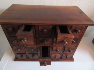 Mini Gabinete Farmacéutico Antiguo