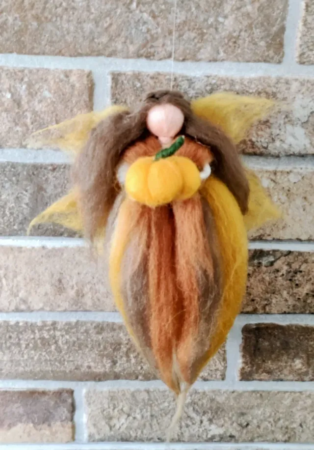 Stupende fate delle stagioni artigianali Waldorf