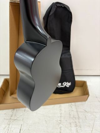 Ukelele soprano MaKai negro + funda