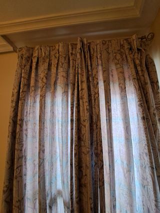 CORTINAS TELA DAMASCO A TABLAS