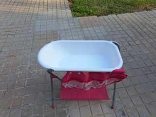 Cambiador bebé plegable rosa con bañera