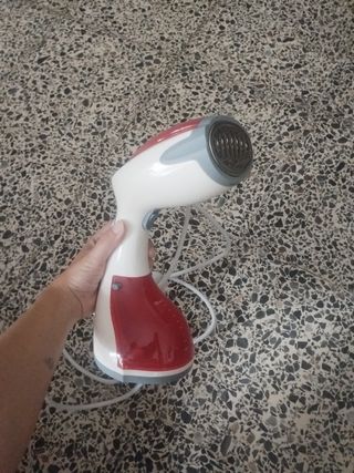 Plancha vapor SOLAC - Mano