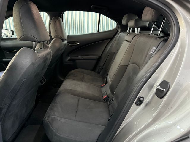 Lexus UX 2020