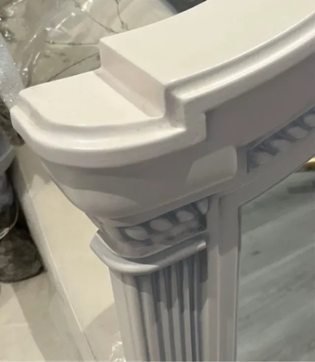 Espejo de madera lacado en blanco