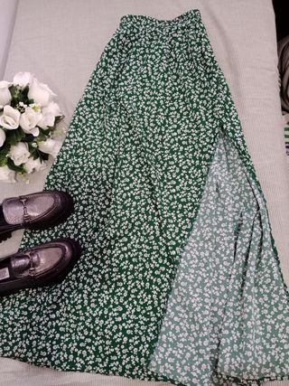 Falda larga verde estampada