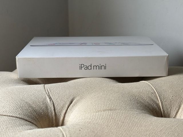 Caja iPad Mini 1 - Apple