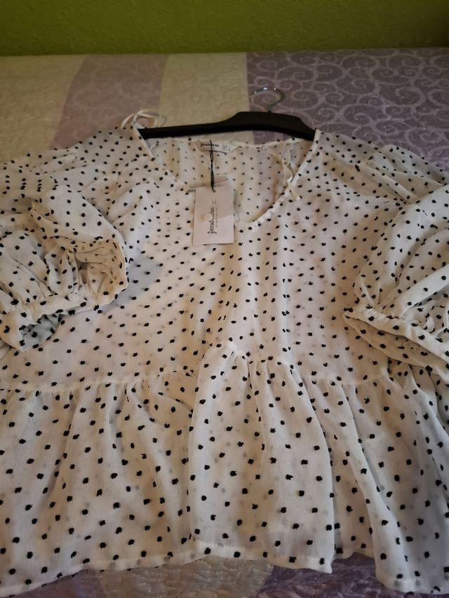 Blusa Stradivarius lunares