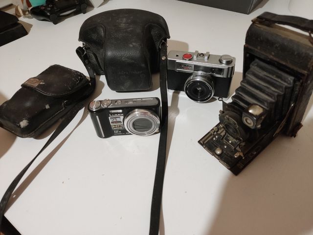 Lote 5 cámaras kodak Canon,Lumix, Mamiya,Ver