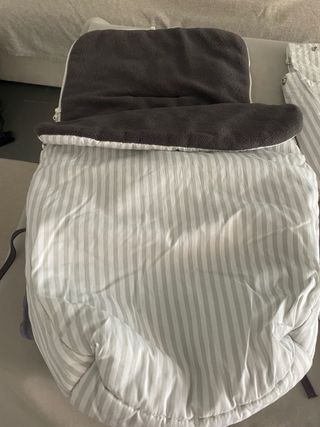 Saco silla paseo bebé-gris