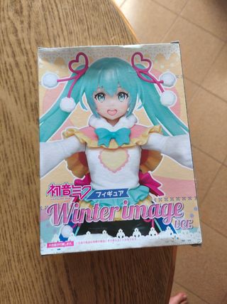 Figura Hatsune Miku Winter Image