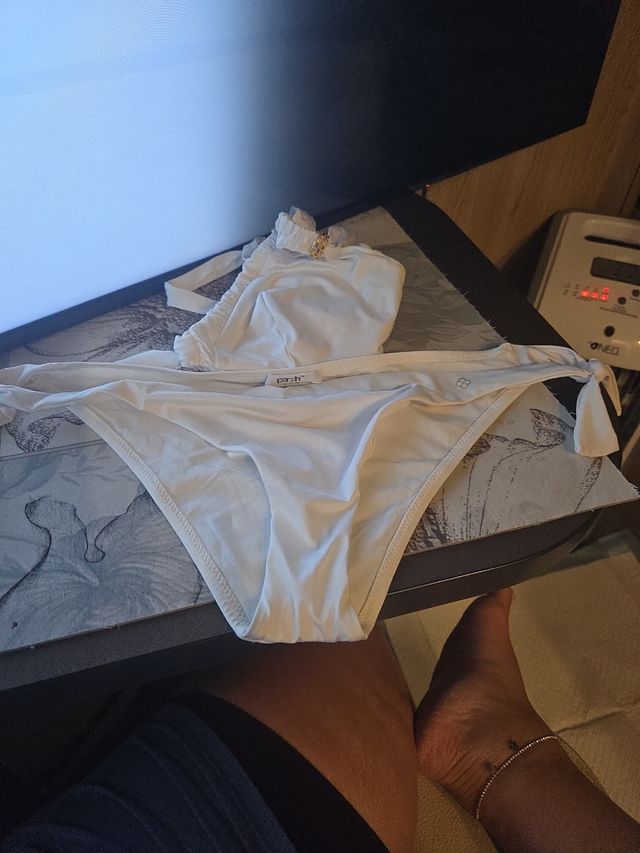 Costume bianco donna tg 46 nuovo senza cartellino