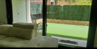 Alquiler apartamento con jardín