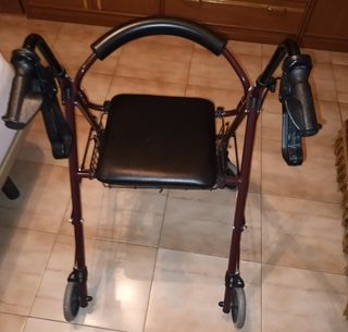 Andador con asiento