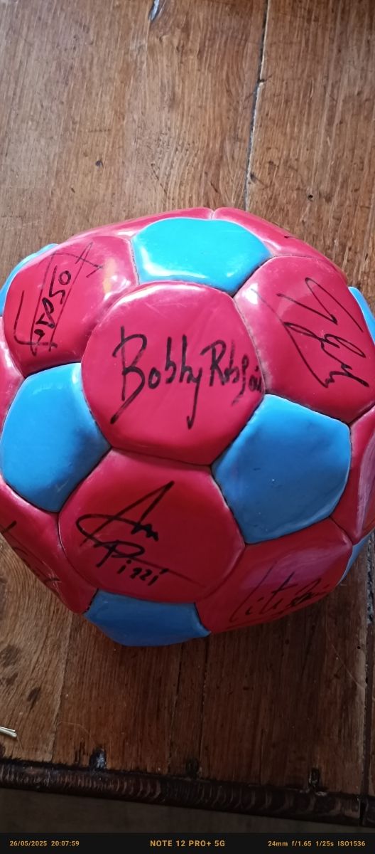 ULTIMI GIORNI Maglia e Pallone Barça firmato