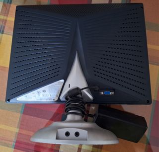 Monitor AIRIS 14" plata