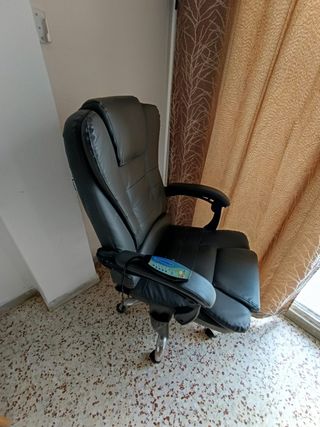 Sillón escritorio masaje piel sintética
