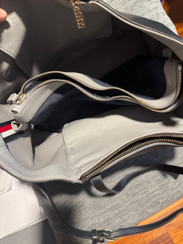 Bolso Tommy Hilfiger negro