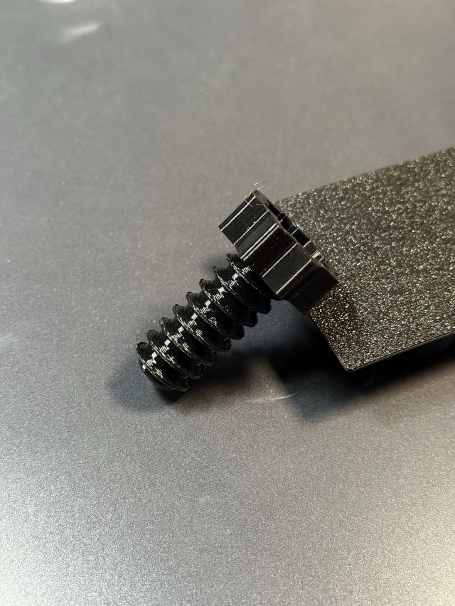 5 Tornillos Keter para silla / sofá de plástico