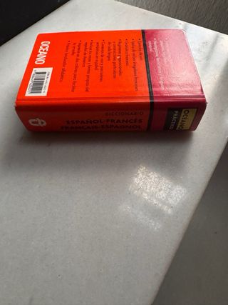 Océano Práctico Diccionario Español - Francés /...