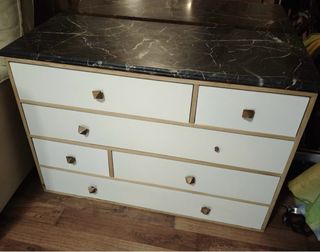 Cómoda Artesanal - Terracota y Dorado